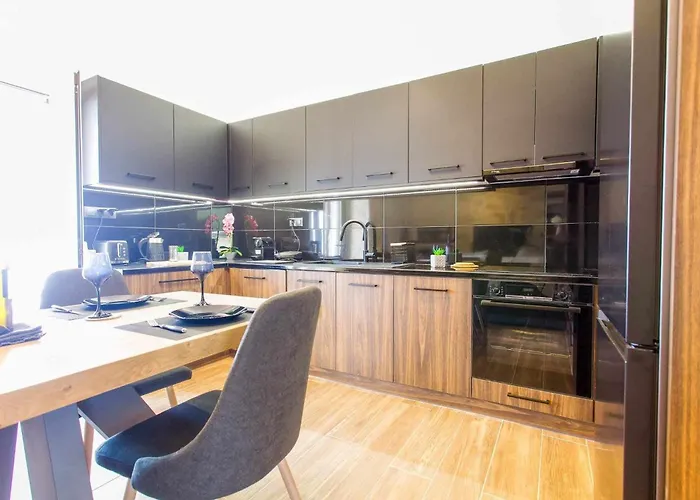 Διαμέρισμα Infinity Blue Αγνί