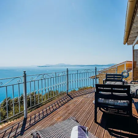 Lägenhet Infinity Blue Agní